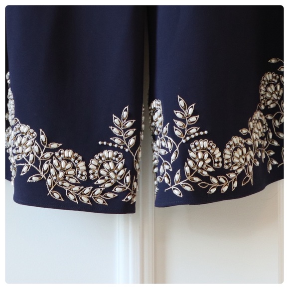 ALICE + OLIVIA Larissa Pearl Floral Beaded Pants - Picture 10 of 11